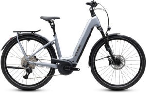 Cube Kathmandu Hybrid EXC 800
