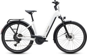Cube Touring Hybrid One 600